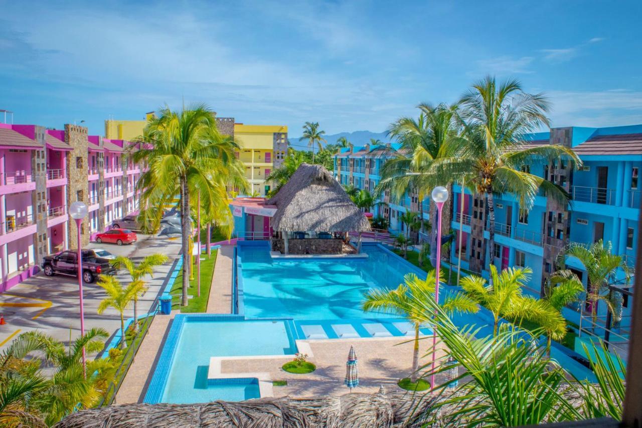 Miami Inn Nuevo Vallarta Exterior photo